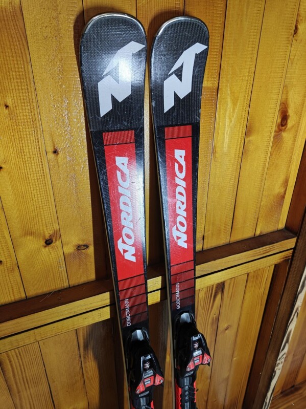 LYŽE NORDICA DOBERMANN SLR 160CM